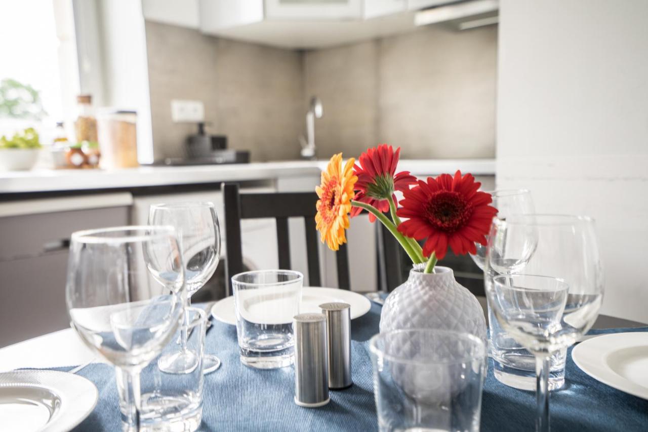 Oomph Warsaw Big Apartment With Balcony Near Old Town ภายนอก รูปภาพ